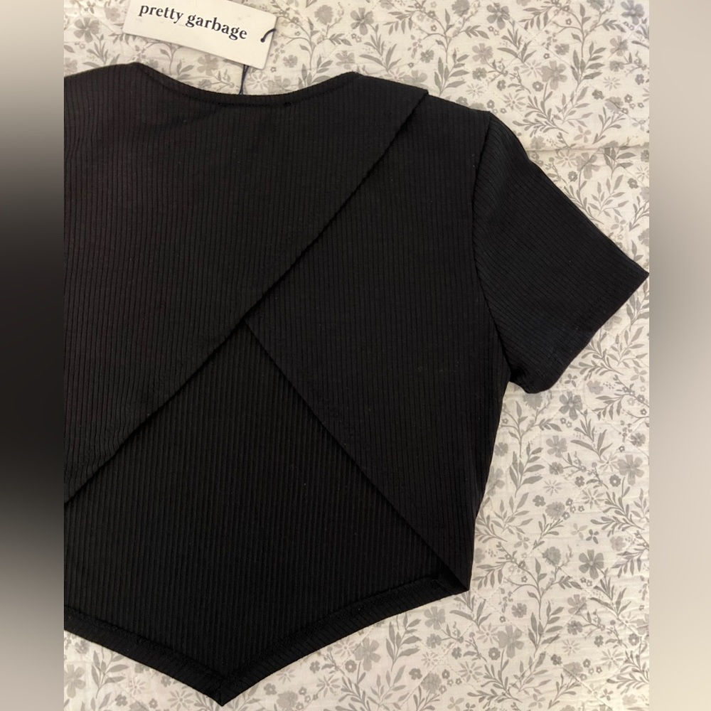 Pretty Garbage Open Back Short Sleeve Tee - Picture 4 of 4